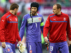 Petr Čech junto a los demás porteros de la selección checa. (Foto: Getty)