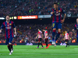 Messi (izq.) y Neymar saltan de alegría al proclamarse campeones de Copa. (Foto: Getty)