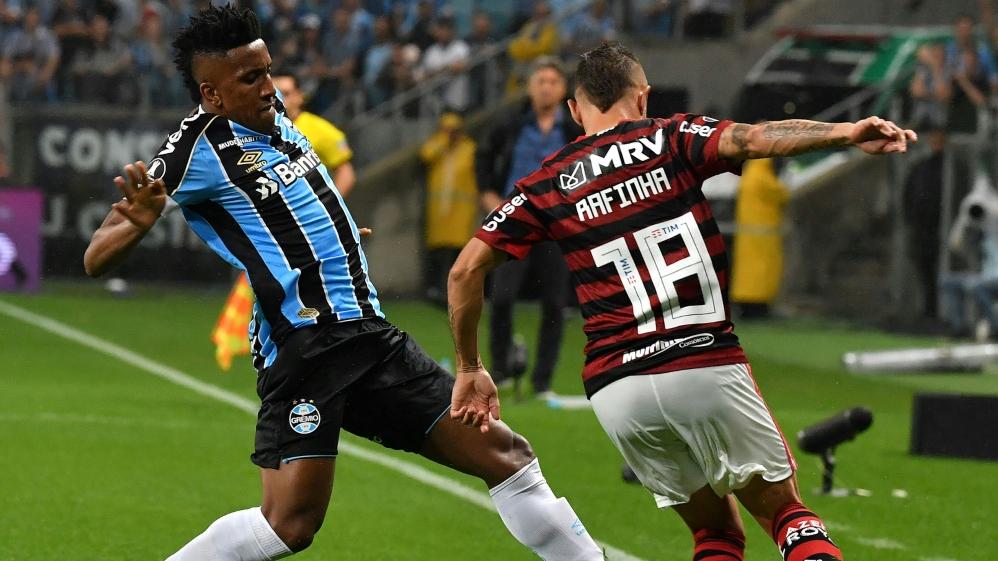 Gute Ausgangsposition für Rafinha (r.) und Flamengo