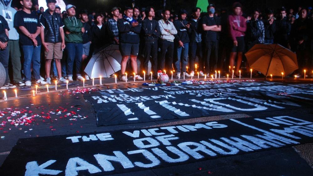 Trauer in Indonesien nach der Stadionkatastrophe: 125 Menschen starben in Malang