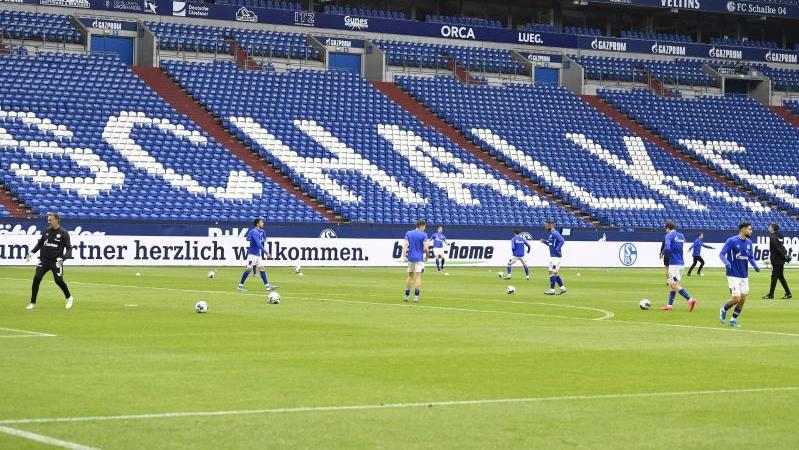 Der FC Schalke 04 hat seine Fans mit unpersönlichen und wenig empathischen Formulierungen vor den Kopf gestoßen