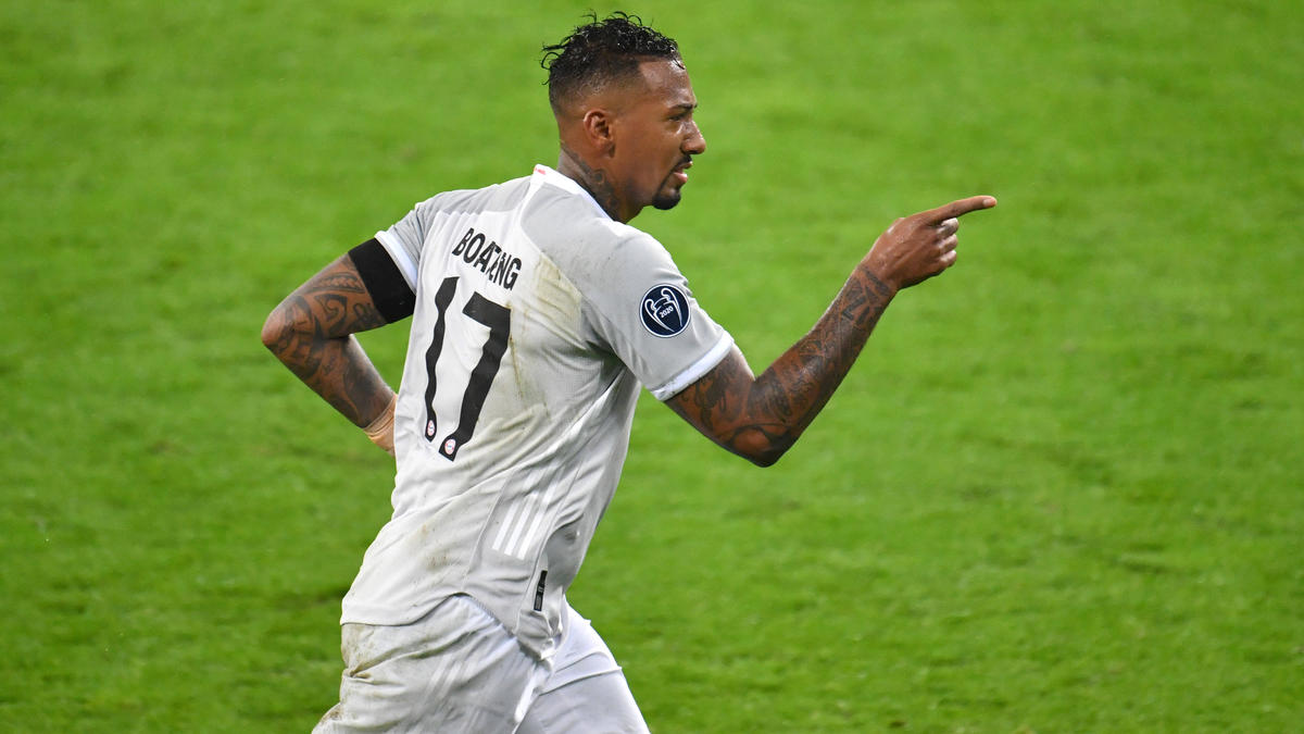 Jérôme Boateng hat seinen Vertrag beim FC Bayern noch nicht verlängert Jérôme Boateng hat seinen Vertrag beim FC Bayern noch nicht verlängert