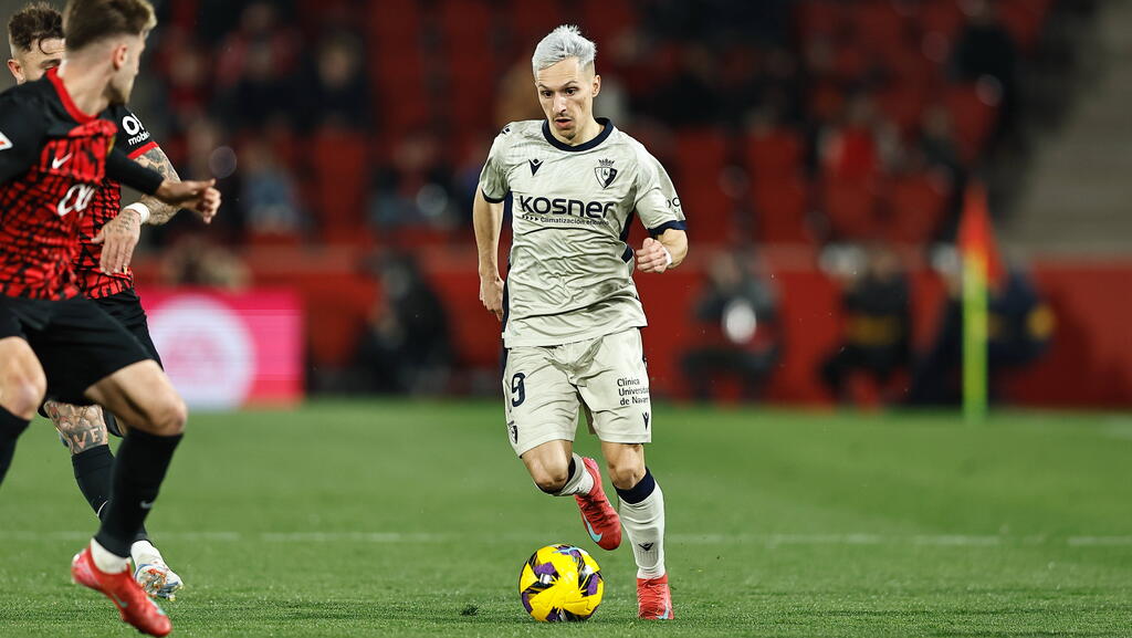 Bryan Zaragoza ist vom FC Bayern nach Osasuna verliehen Bryan Zaragoza ist vom FC Bayern nach Osasuna verliehen