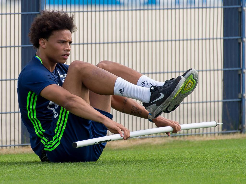 Leroy Sané entrenándose con el Schalke durante la pretemporada. (Foto: Getty) Leroy Sané entrenándose con el Schalke durante la pretemporada. (Foto: Getty)