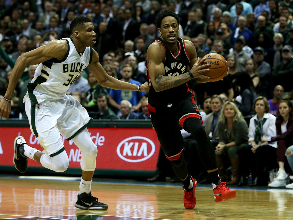 DeMar DeRozan (re.) hat die Bucks im Alleingang abgeschossen DeMar DeRozan (re.) hat die Bucks im Alleingang abgeschossen