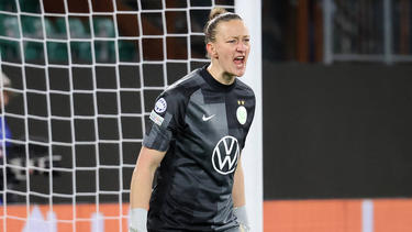 Almuth Schult muss ihr DFB-Comeback verschieben