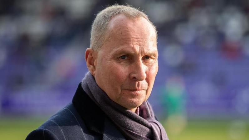 Helge Leonhardt ist der Präsident des FC Erzgebirge Aue Helge Leonhardt ist der Präsident des FC Erzgebirge Aue
