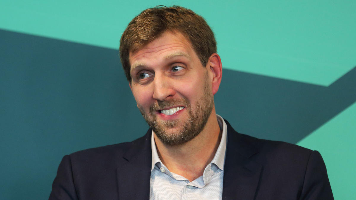 Geht aktuell nicht davon aus, zukünftig als Trainer in der NBA zu arbeiten: Dirk Nowitzki Geht aktuell nicht davon aus, zukünftig als Trainer in der NBA zu arbeiten: Dirk Nowitzki