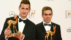 Klose und Lahm helfen mit, das Coronavirus zu stoppen