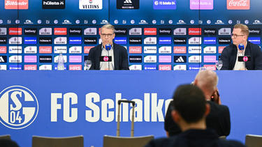 Verlässt Peter Knäbel den FC Schalke 04 schon im Winter?