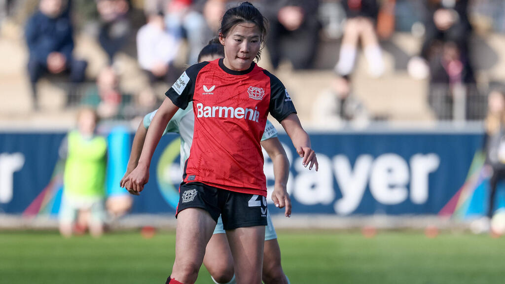 Bayer Leverkusen wird lange auf Shen Menglu verzichten müssen Bayer Leverkusen wird lange auf Shen Menglu verzichten müssen