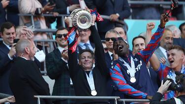 Oliver Glasner triumphiert im FA Cup