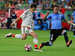 'Chicharito' en el primer partido de la Copa América del 'Tri' ante Uruguay. (Foto: Getty)