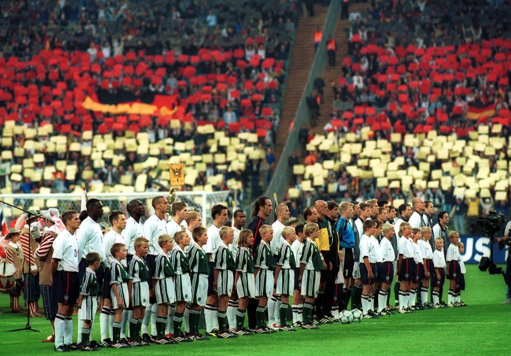 Historische Niederlage: 2001 verliert Deutschland in München gegen England