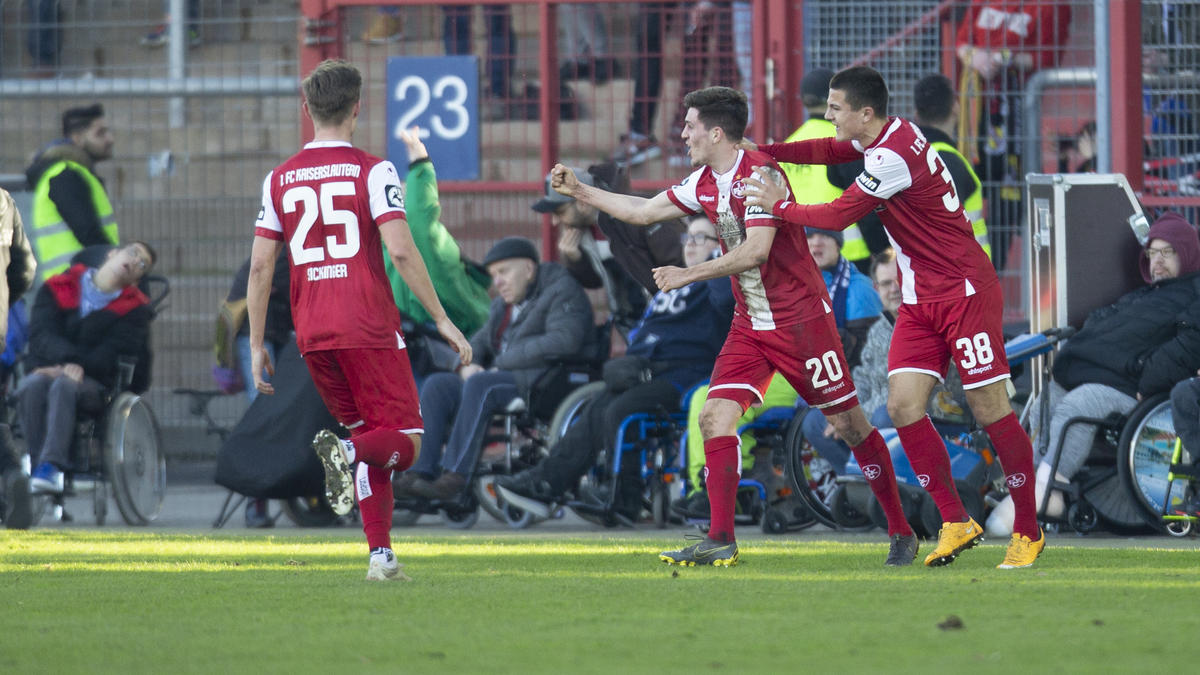 Heimsieg für den 1. FC Kaiserslautern Heimsieg für den 1. FC Kaiserslautern