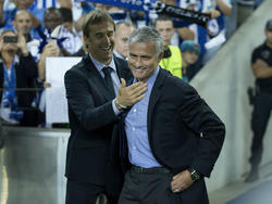 FC Porto-coach Lopetegui (l.) begroet collega José Mourinho.