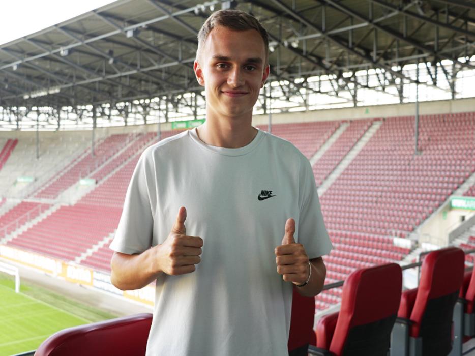 Jakob soll den FCA verstärken (Bildquelle: Twitter FC Augsburg)