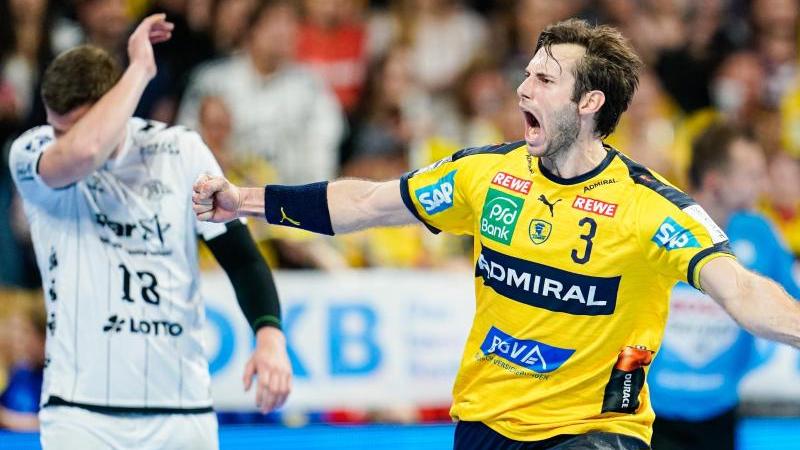 Uwe Gensheimer führte die Rhein-Neckar Löwen zum Sieg gegen den THW Kiel Uwe Gensheimer führte die Rhein-Neckar Löwen zum Sieg gegen den THW Kiel