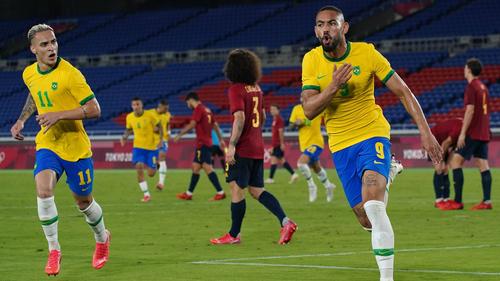 Brasilien setzte sich gegen Spanien durch