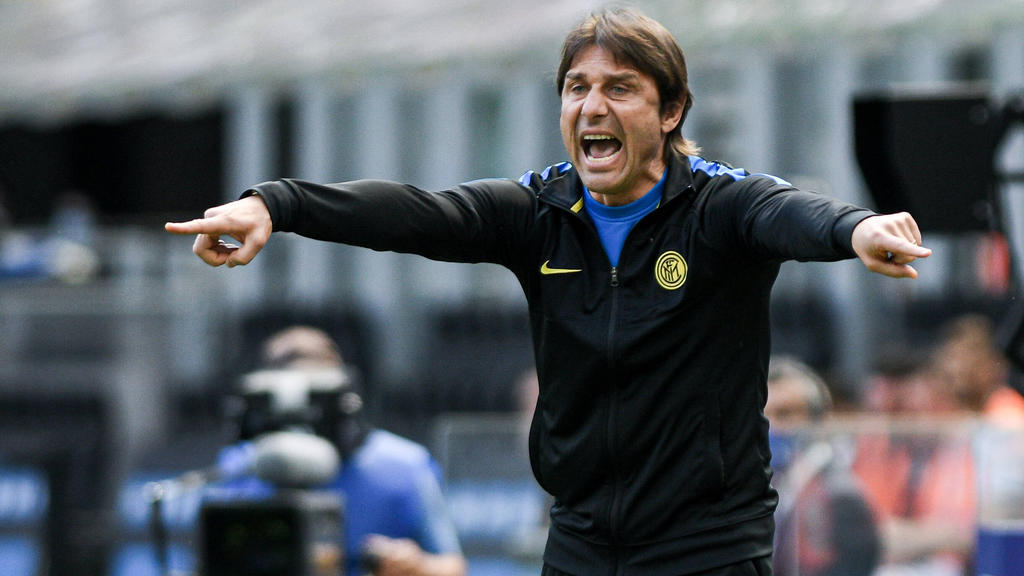 Engagiert und lautstark am Seitenrand: So kennt man Antonio Conte Engagiert und lautstark am Seitenrand: So kennt man Antonio Conte