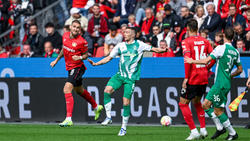 Robert Andrich (l.) spielte mit Leverkusen nur Unentschieden gegen Werder Bremen