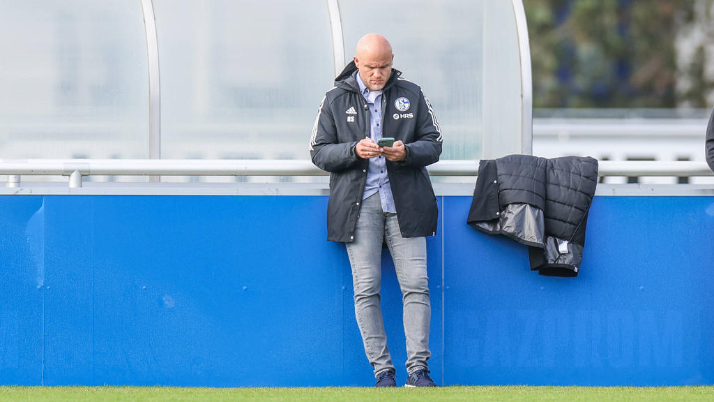 Rouven Schröder hat den FC Schalke auf eigenen Wunsch hin verlassen Rouven Schröder hat den FC Schalke auf eigenen Wunsch hin verlassen