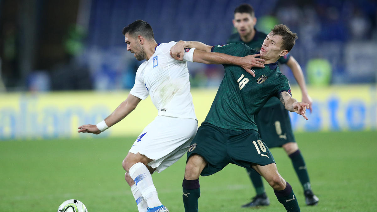 Vasileios Lampropoulos (l.) verstärkt den VfL Bochum Vasileios Lampropoulos (l.) verstärkt den VfL Bochum