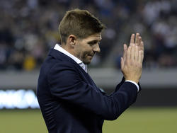 Steven Gerrard seguirá en Los Ángeles según su propio técnico. (Foto: Getty)