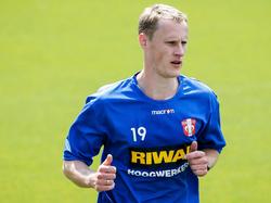 Wilmer Kousemaker is aanwezig tijdens de eerste training van FC Dordrecht. (23-06-2014)