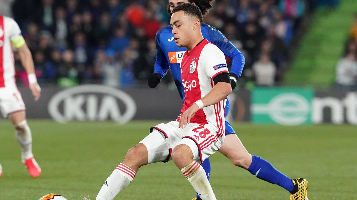 Sergino Dest soll Wunschkandidat des FC Bayern Sergino Dest soll Wunschkandidat des FC Bayern