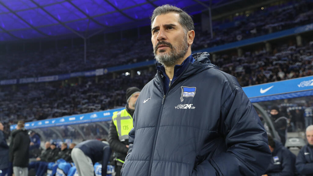 Der Stuhl von Cristian Fiel bei Hertha BSC wackelt Der Stuhl von Cristian Fiel bei Hertha BSC wackelt