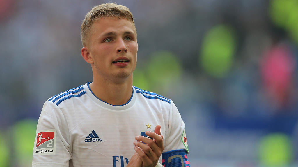 Jann-Fiete Arp versucht sein Glück beim FC Bayern Jann-Fiete Arp versucht sein Glück beim FC Bayern