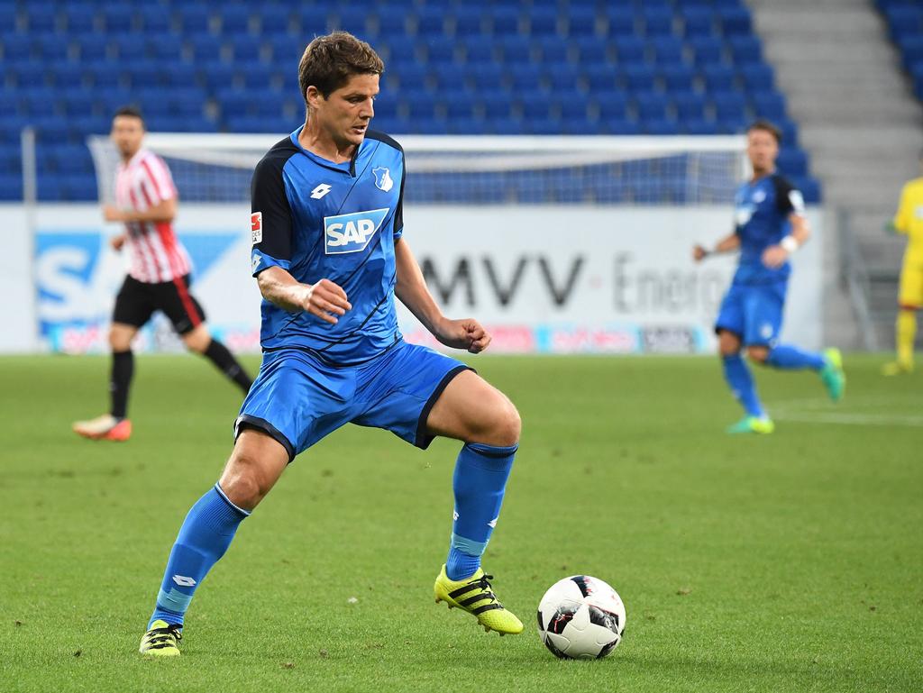 Hoffenheims Pirmin Schwegler trainiert wieder mit dem Team Hoffenheims Pirmin Schwegler trainiert wieder mit dem Team