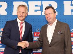 Heribert Bruchhagen (r.) startet hochmotiviert in seinen neuen Job