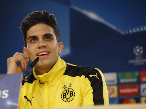 Bartra en una rueda de prensa de la UEFA (Foto: Getty)