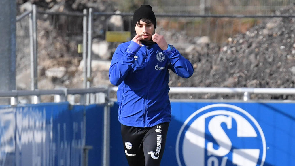 Suat Serdar ist zurück auf dem Trainingsplatz des FC Schalke Suat Serdar ist zurück auf dem Trainingsplatz des FC Schalke