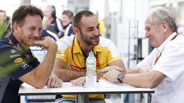 Renault hat sich dazu durchgerungen, die Red-Bull-Forderung zu unterstützen Renault hat sich dazu durchgerungen, die Red-Bull-Forderung zu unterstützen