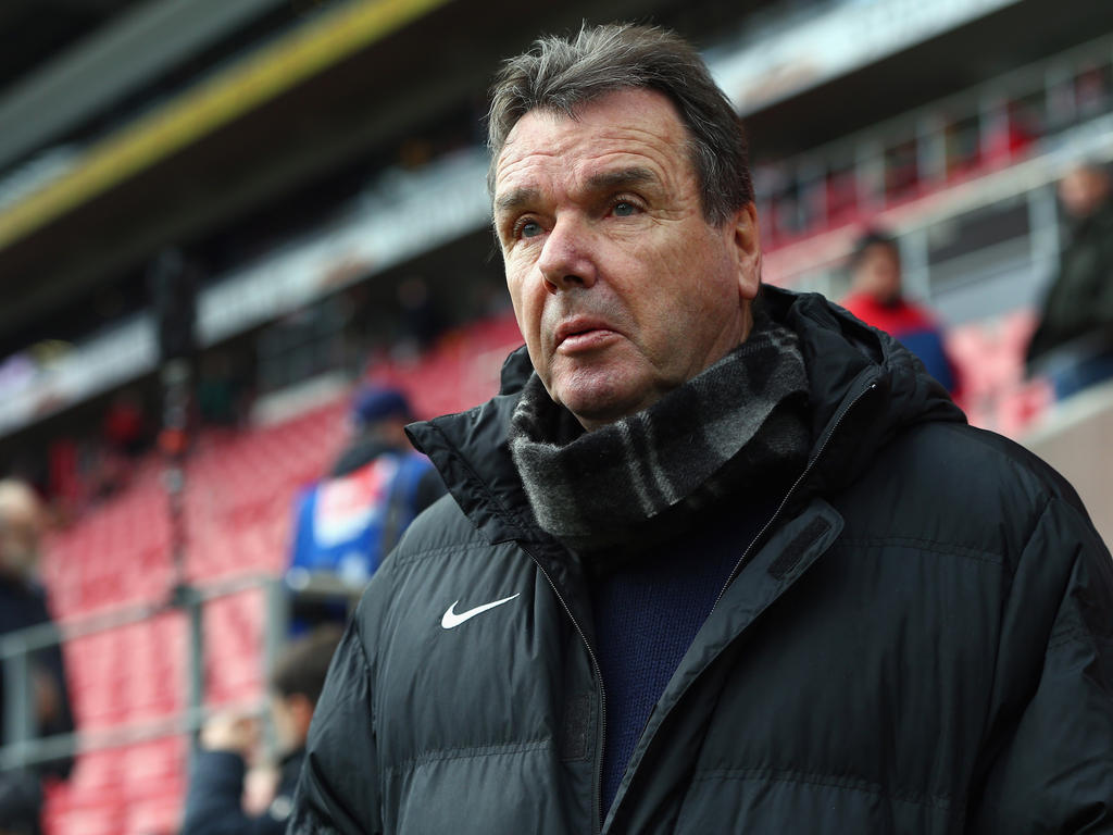 Heribert Bruchhagen will seinen Platz auf jeden Fall räumen. Heribert Bruchhagen will seinen Platz auf jeden Fall räumen.