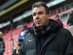 Heribert Bruchhagen will seinen Platz auf jeden Fall räumen. 