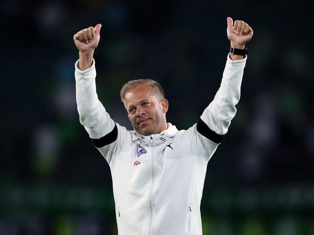 Kiel-Coach Markus Anfang und seine Schützlingen hoffen auf einen Sieg gegen Wolfsburg