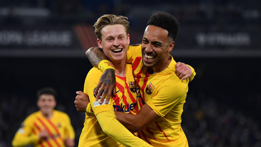 Frenkie de Jong (l.) wurde bereits mehrfach beim FC Bayern gehandelt