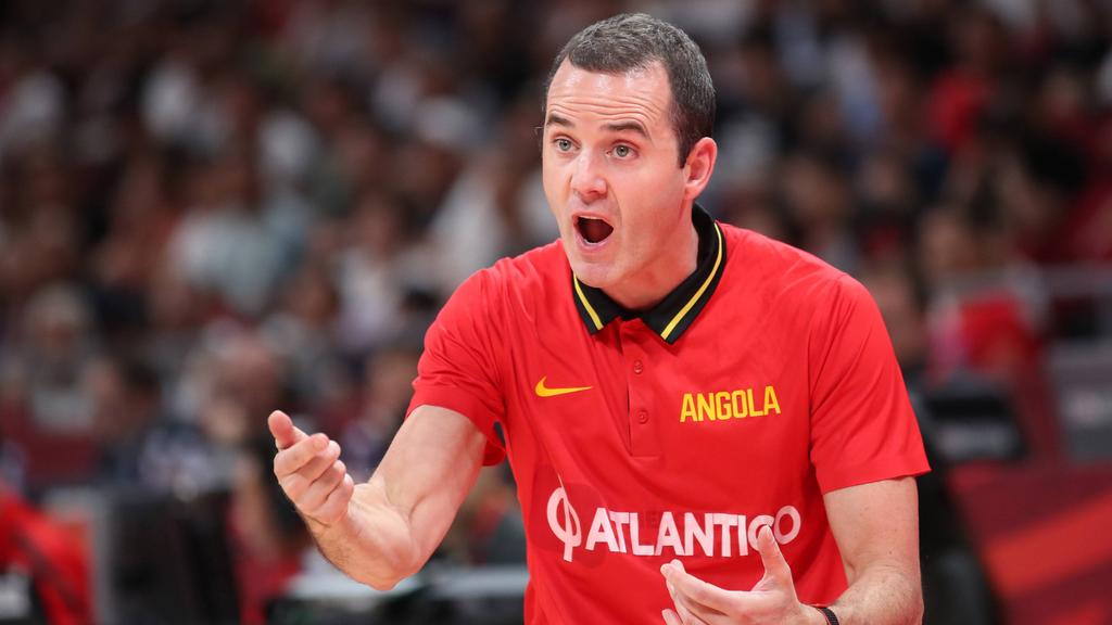 William Voigt coacht auch noch die Nationalmannschaft Angolas William Voigt coacht auch noch die Nationalmannschaft Angolas