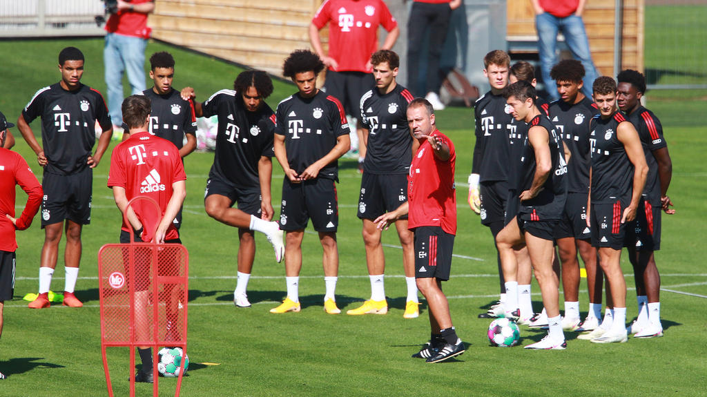 Viele Probleme für Hansi Flick beim FC Bayern Viele Probleme für Hansi Flick beim FC Bayern