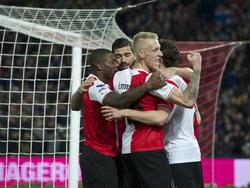 Feyenoord viert de 1-1 van Lex Immers tijdens Feyenoord - NEC. (8-2-2014)