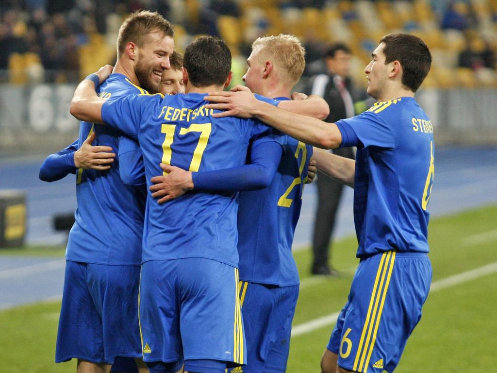Los ucranianos celebran el gol de Andrei Yarmolenko. (Foto: Imago)