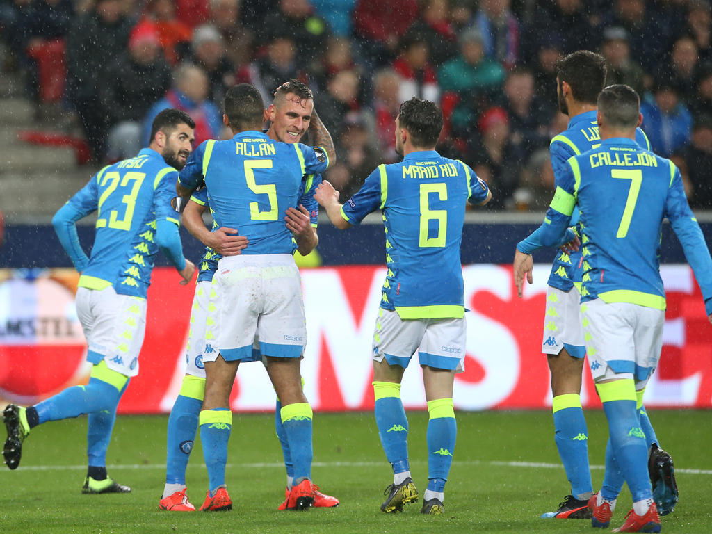 El Nápoles perdió en Salzburgo por 3-1 pero va a cuartos gracias al 3-0 de la ida. (Foto: Getty)
