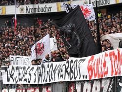Erneute Entgleisung der Frankfurter Fans