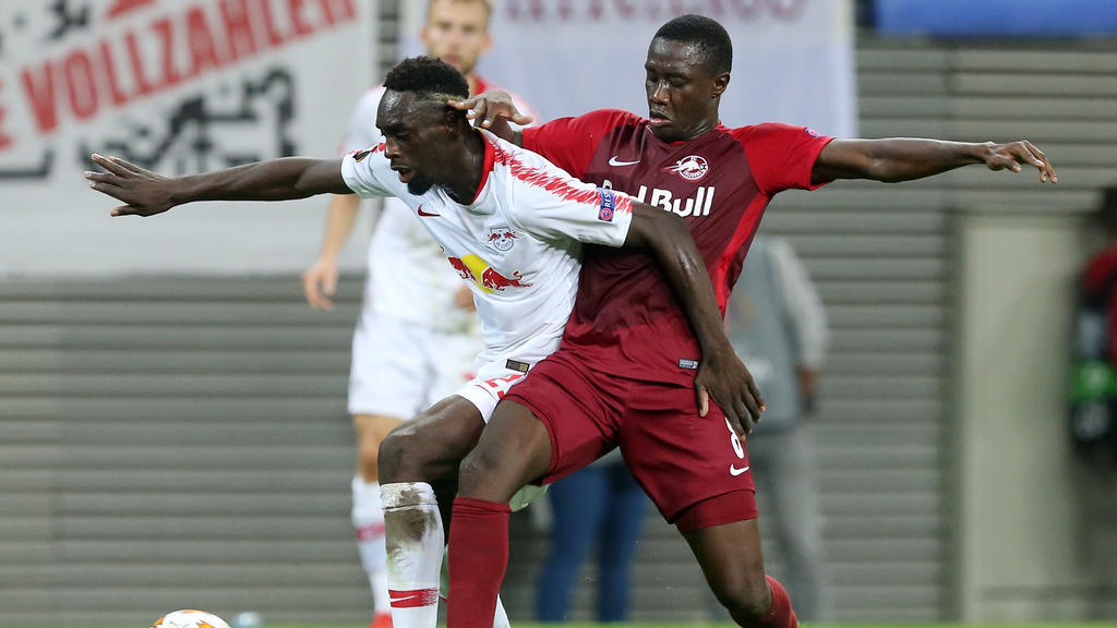 Diadié Samassékou (r.) spielte in der letzten Saison in der Europa League gegen RB Leipzig