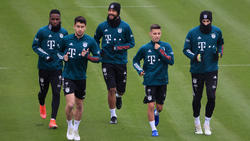 Choupo-Moting (Mitte) wird wohl beim FC Bayern bleiben