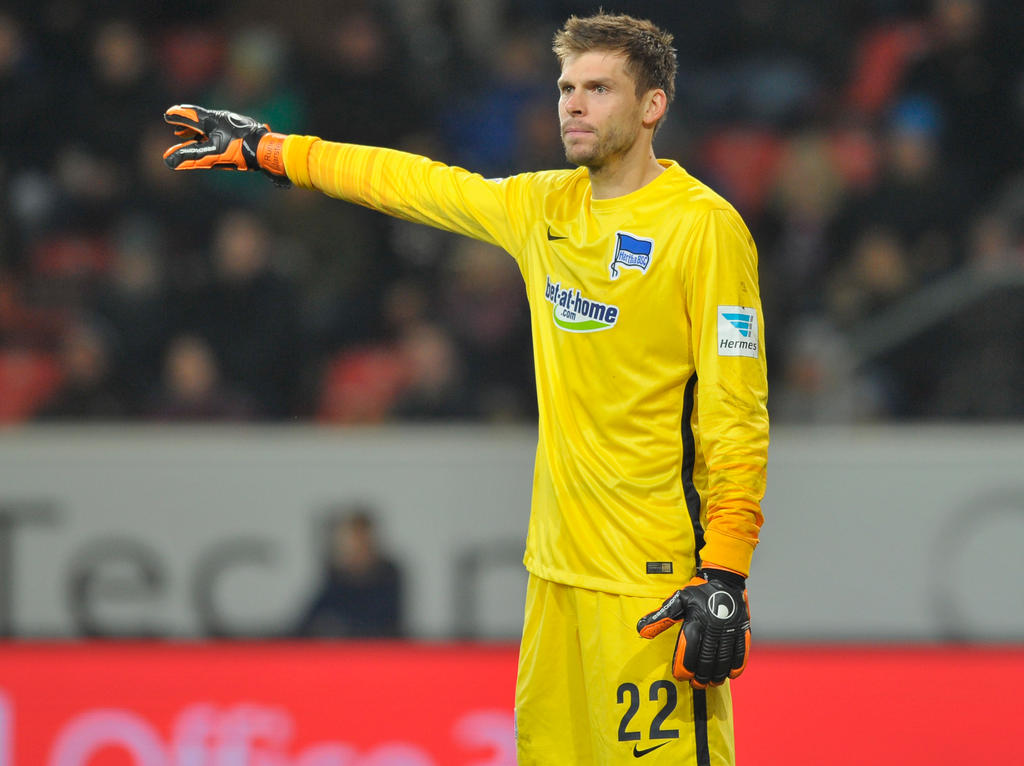 Rune Jarstein steht gegen Augsburg im Kasten von Hertha